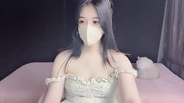 Sparkly Candy online show from 18, 9, 2025