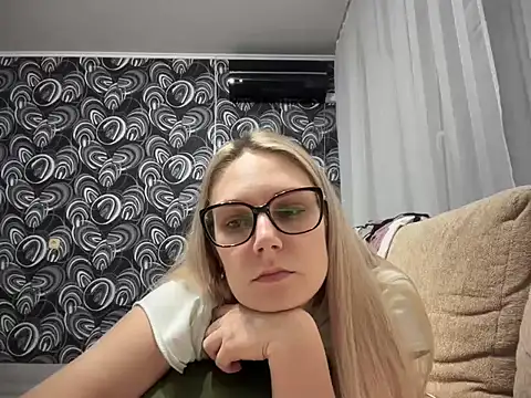 NikexPretty online show from 2, 11, 2025