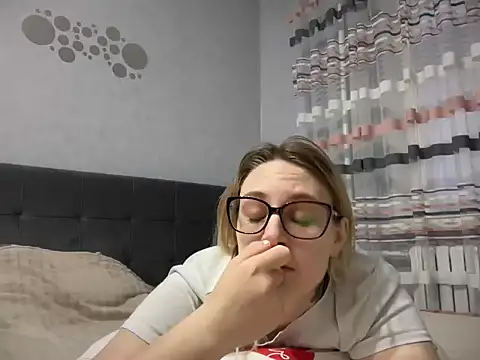 NikexPretty online show from 9, 4, 2026