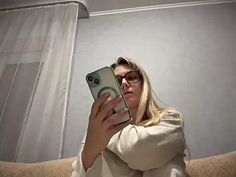 NikexPretty online show from 3, 2, 2026