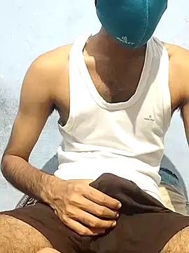 GirlsCrush  online show from 9, 9, 2025