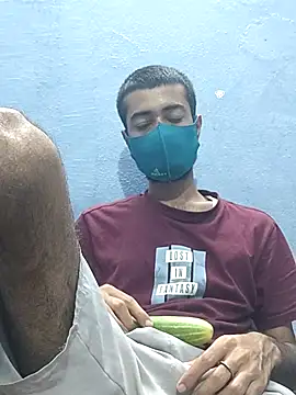 GirlsCrush  online show from 19, 9, 2025