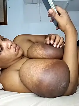 HappygalTheQueen online show from 5, 2, 2026