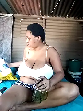 HappygalTheQueen online show from 2, 10, 2025