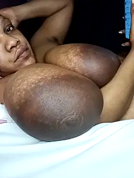 HappygalTheQueen online show from 12, 3, 2026