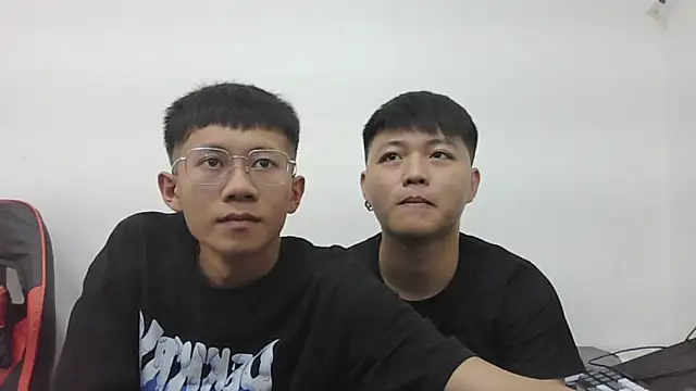 zhu000000 online show from 12, 4, 2026