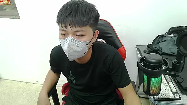 zhu000000 online show from 11, 11, 2025