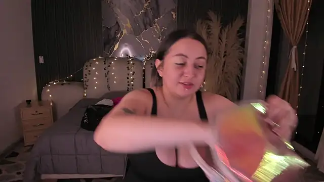 SarahCastro1  online show from 3, 4, 2026