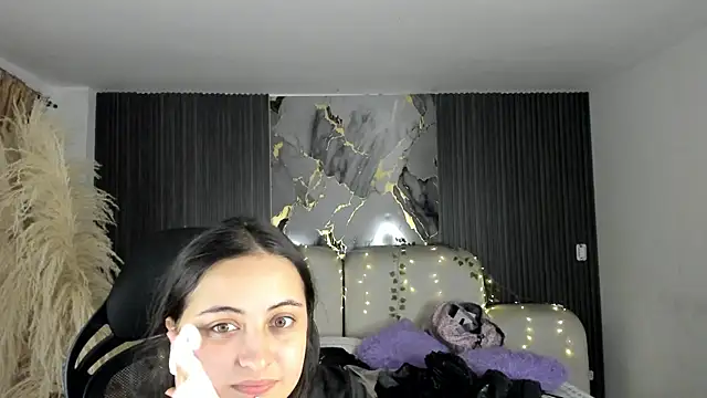 Snapshot of SarahCastro1_ chatting on 9, 7, 2026 SarahCastro1 online show from 9, 7, 2026