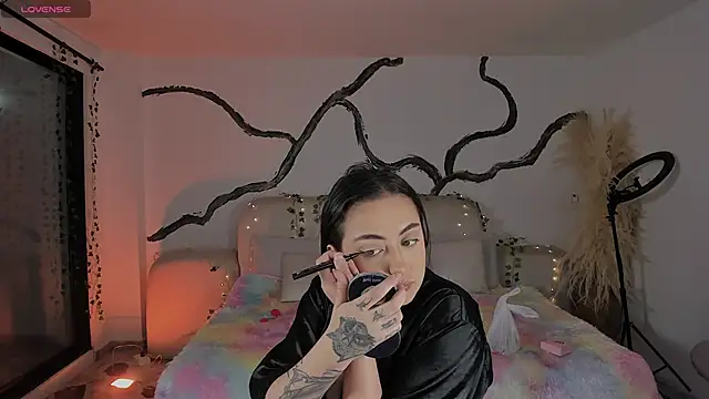 SarahCastro1  online show from 22, 12, 2025