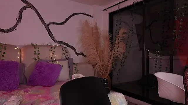 SarahCastro1  online show from 14, 12, 2025