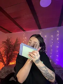 SarahCastro1  online show from 29, 4, 2026