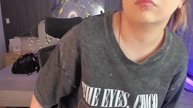 SarahCastro1  online show from 22, 2, 2026