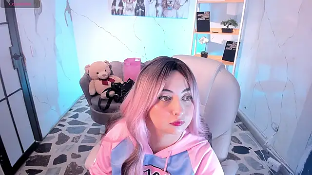 SarahCastro1  online show from 22, 10, 2025