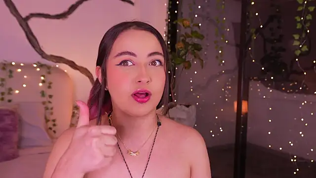 SarahCastro1  online show from 18, 11, 2025