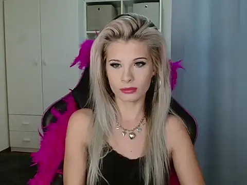 KristineGlow online show from 21, 10, 2025