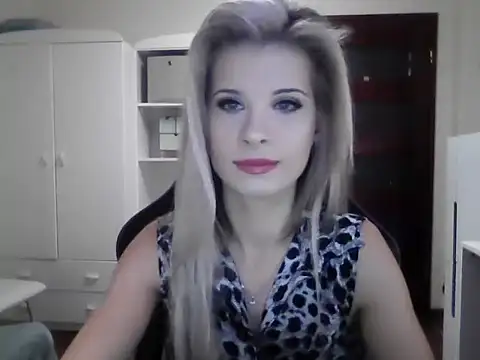 KristineGlow online show from 29, 9, 2025