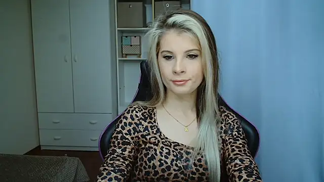 KristineGlow online show from 19, 5, 2026