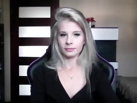 KristineGlow online show from 9, 9, 2025