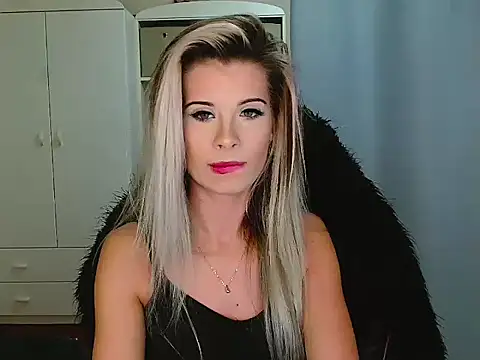 KristineGlow online show from 28, 11, 2025