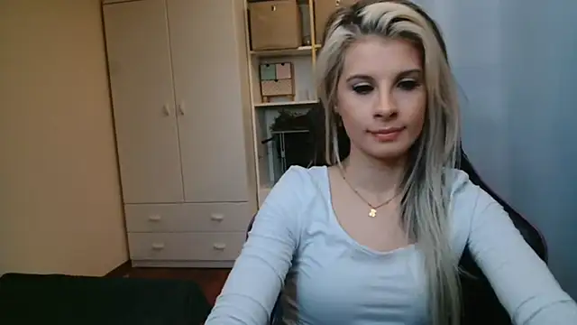 KristineGlow online show from 5, 5, 2026