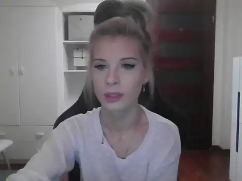 KristineGlow online show from 10, 10, 2025