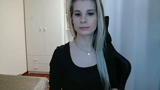 KristineGlow online show from 20, 5, 2026
