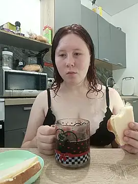 MiaKissy online show from 3, 10, 2025