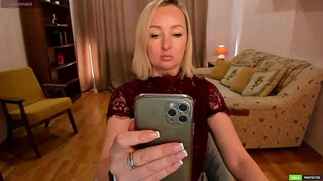 sexmom8 online show from 14, 4, 2026