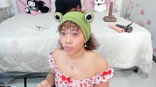 SafiroAgataaa online show from 22, 2, 2026