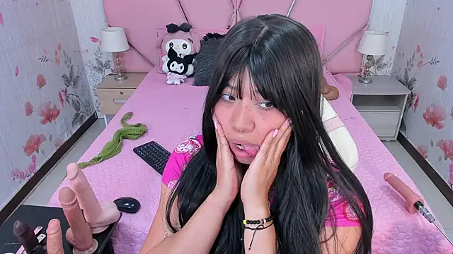 SafiroAgataaa online show from 18, 10, 2025