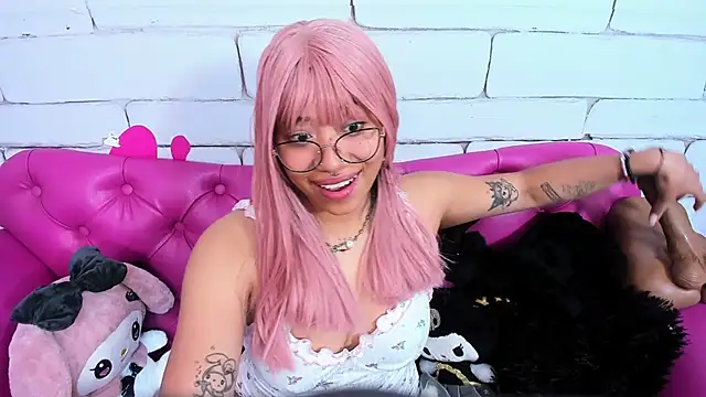 SafiroAgataaa online show from 7, 10, 2025