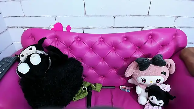 SafiroAgataaa online show from 10, 10, 2025