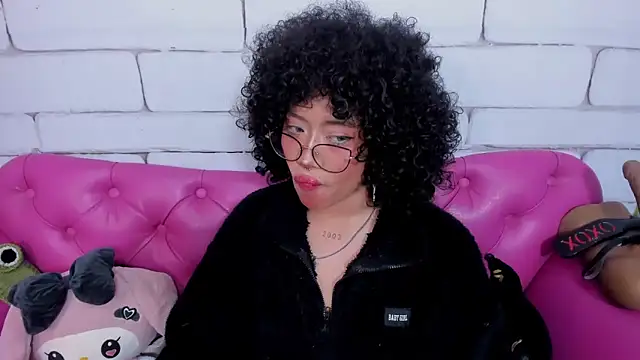 SafiroAgataaa online show from 14, 1, 2026