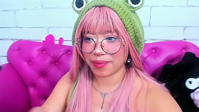 SafiroAgataaa online show from 1, 10, 2025