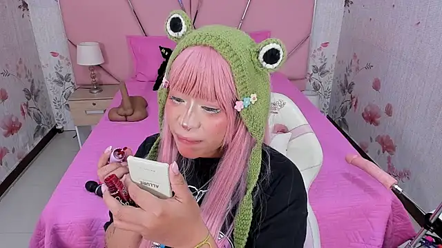 SafiroAgataaa online show from 18, 12, 2025