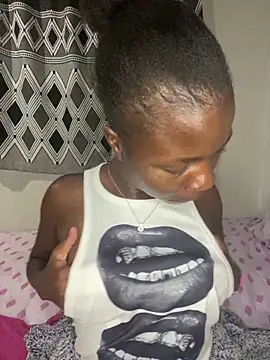 Snapshot of Crazyqueenxxx chatting on 18, 9, 2025 Crazyqueenxxx online show from 18, 9, 2025