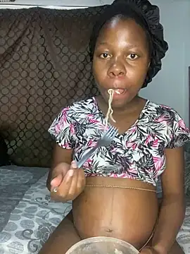 Crazyqueenxxx online show from 25, 4, 2026