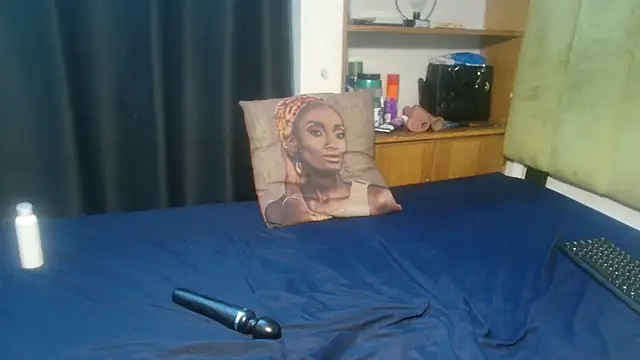 Keishaa-77 online show from 13, 11, 2025