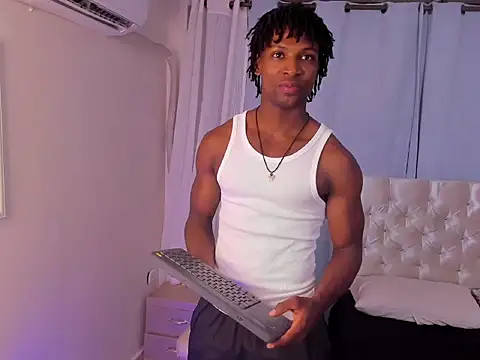 Snapshot of tau_montes chatting on 6, 11, 2025 tau montes online show from 6, 11, 2025