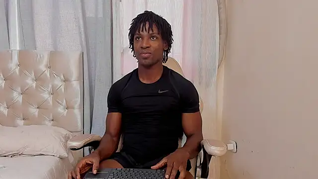 Snapshot of tau_montes chatting on 9, 10, 2025 tau montes online show from 9, 10, 2025