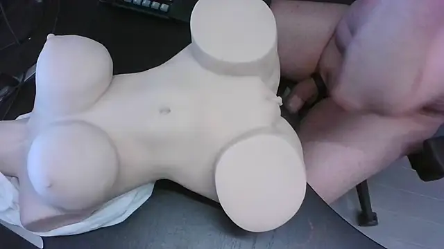 sissy saski online show from 3, 3, 2026