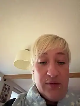 Snapshot of Rozendefotz chatting on 13, 2, 2026 Rozendefotz online show from 13, 2, 2026