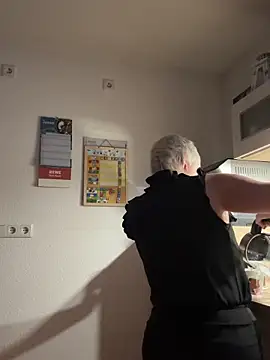 Snapshot of Rozendefotz chatting on 2, 2, 2026 Rozendefotz online show from 2, 2, 2026