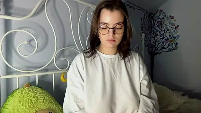 HoneyMist online show from 18, 9, 2025