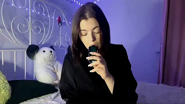 HoneyMist online show from 26, 9, 2025