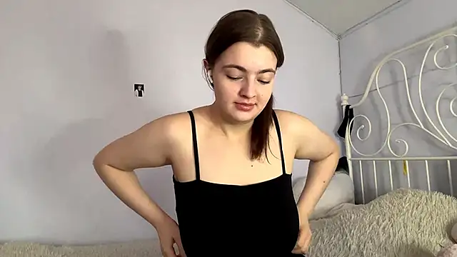 HoneyMist online show from 1, 12, 2025