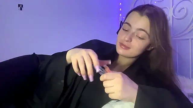 HoneyMist online show from 2, 12, 2025