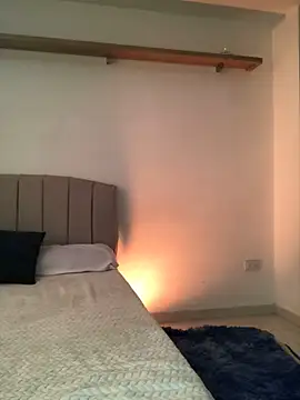 BrunnetAri  online show from 23, 10, 2025