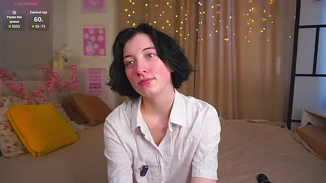 JuanaFriesz online show from 7, 3, 2026